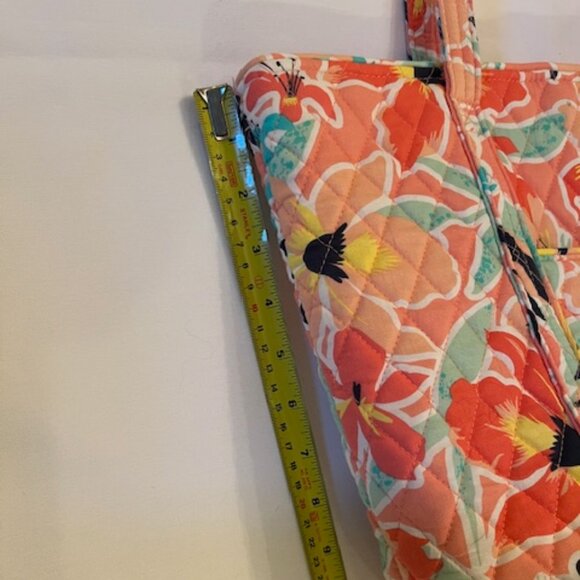 VERA BRADLEY | Rainforest Lily Coral Pattern Tote-Like NEW! - Picture 11 of 16